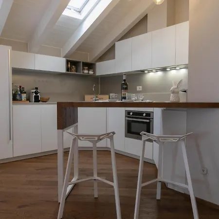 Mamma Ciccia - Cozy Attic Apartment