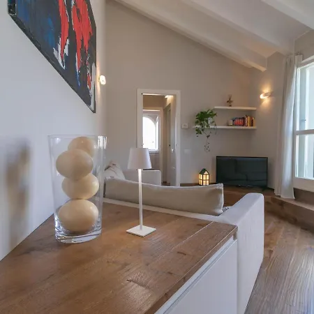 Mamma Ciccia - Cozy Attic Apartment *