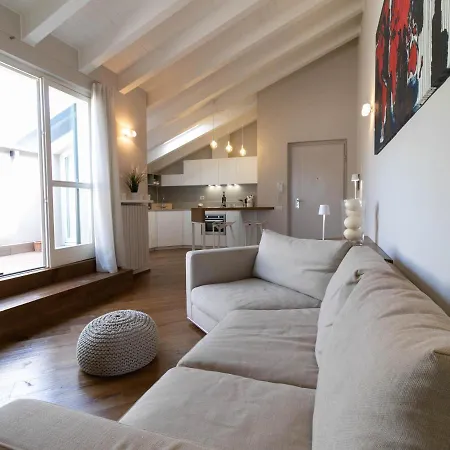 Mamma Ciccia - Cozy Attic * Galbiate